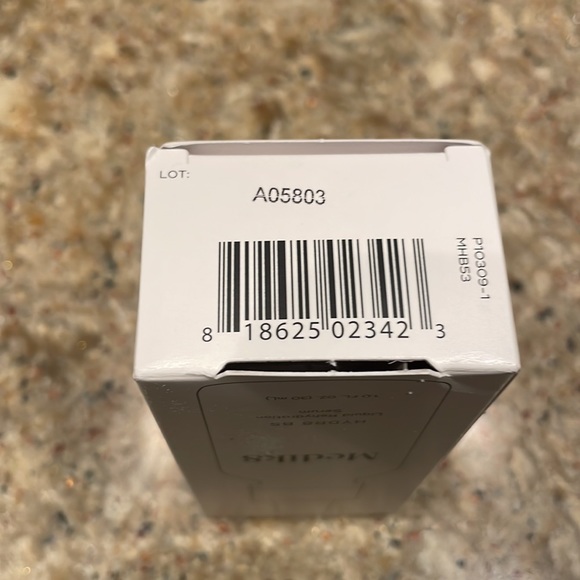 NEW HYDR8 B5™
Liquid Rehydration Serum - Picture 8 of 8